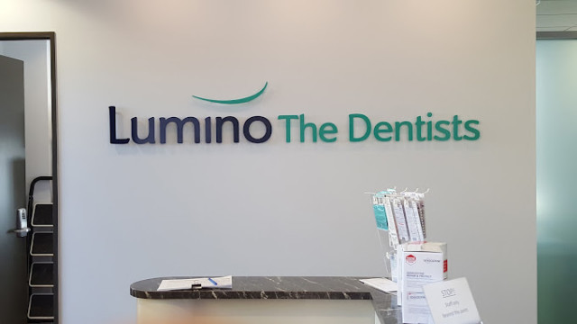 SHOP Lumino dentists The Dental Company reception